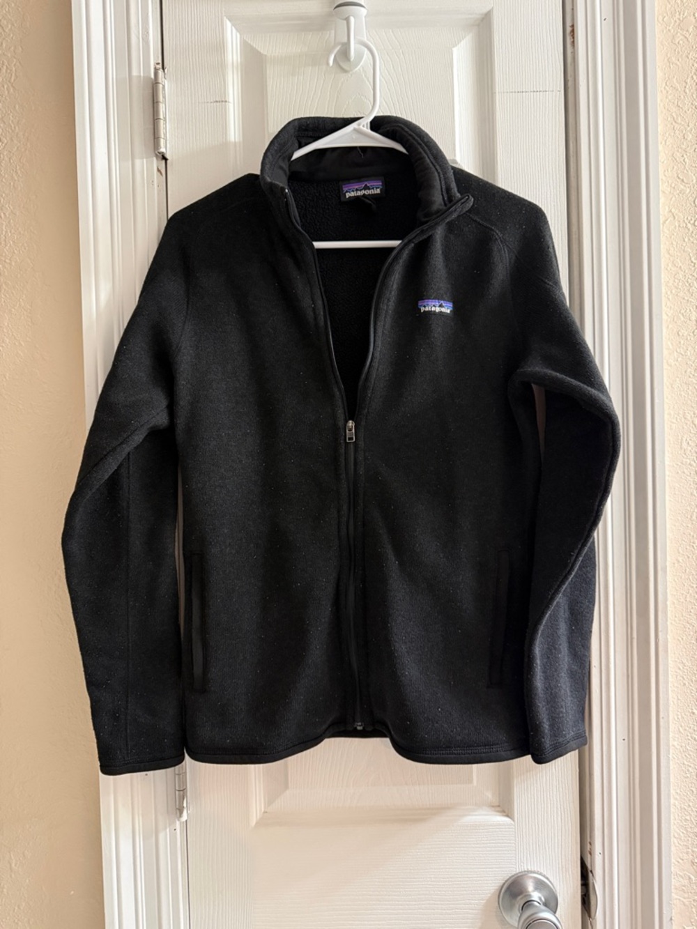 Patagonia Women’s Black Full-Zip Fleece Jacket with Logo